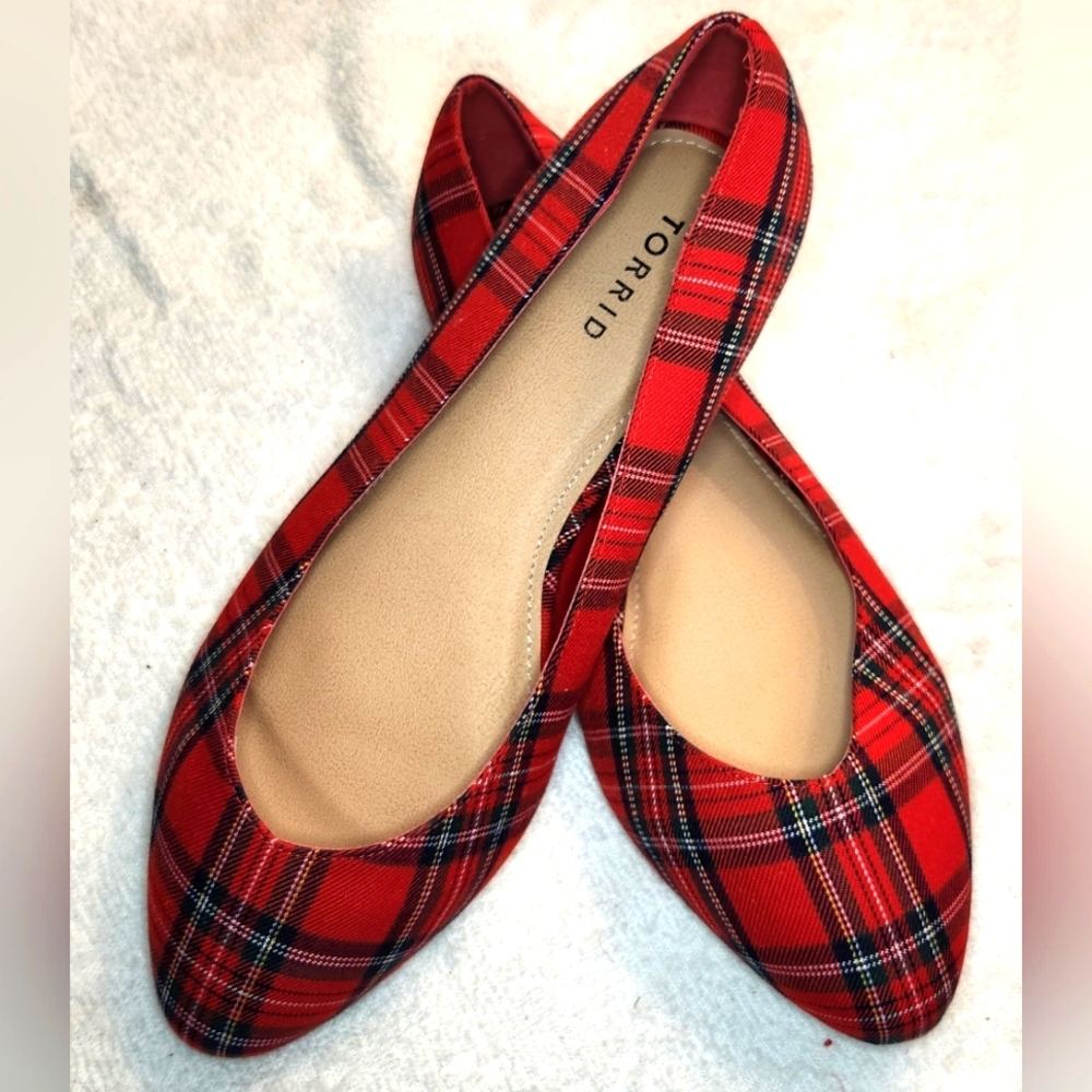 Torrid Tartan Red Flats 10.5 W